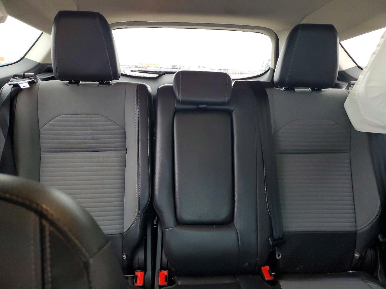 2018 FORD ESCAPE SE photo 10