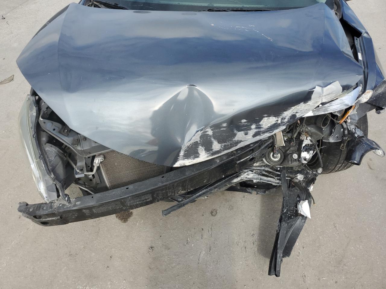 2014 TOYOTA COROLLA L photo 11