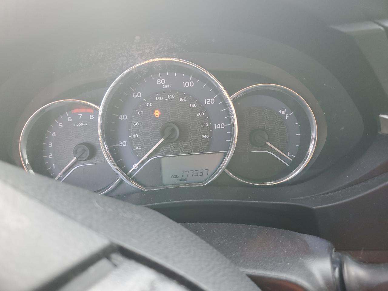 2014 TOYOTA COROLLA L photo 9