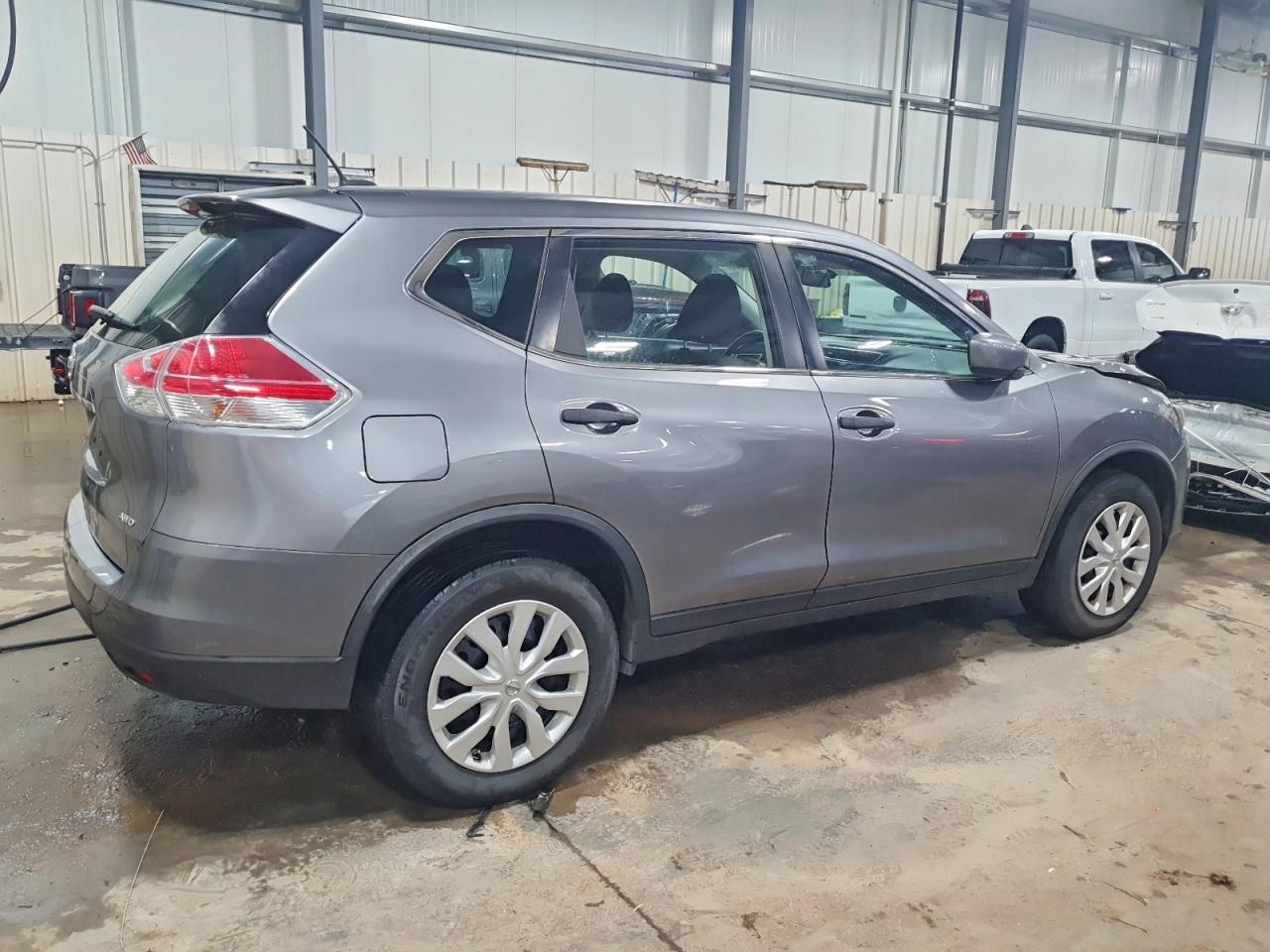2016 NISSAN ROGUE S photo 3