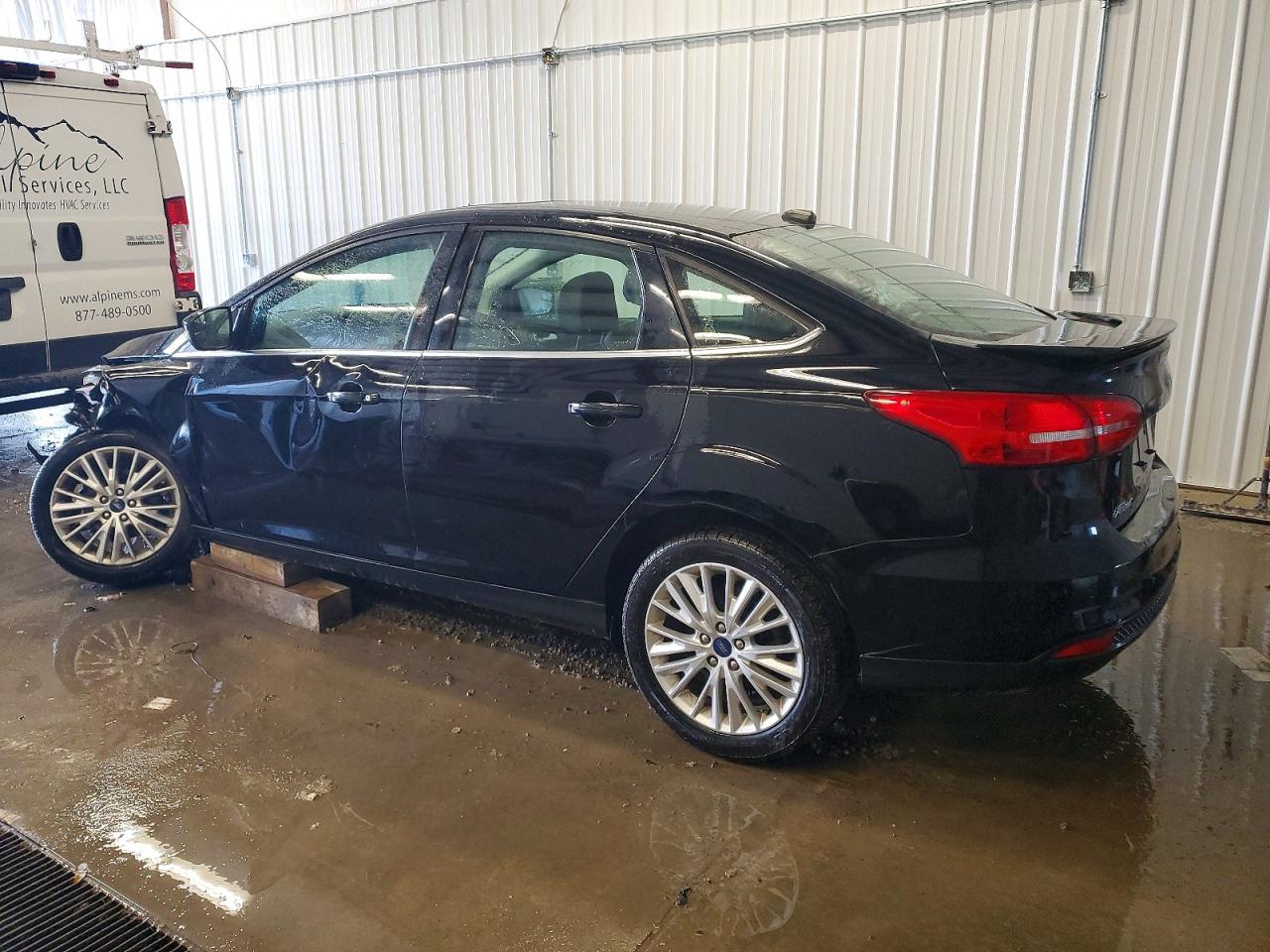 2018 FORD FOCUS TITANIUM photo 2