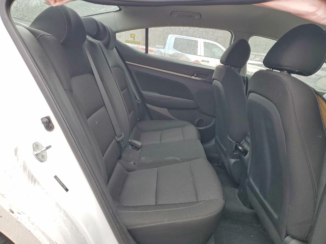 2018 HYUNDAI ELANTRA SEL photo 10