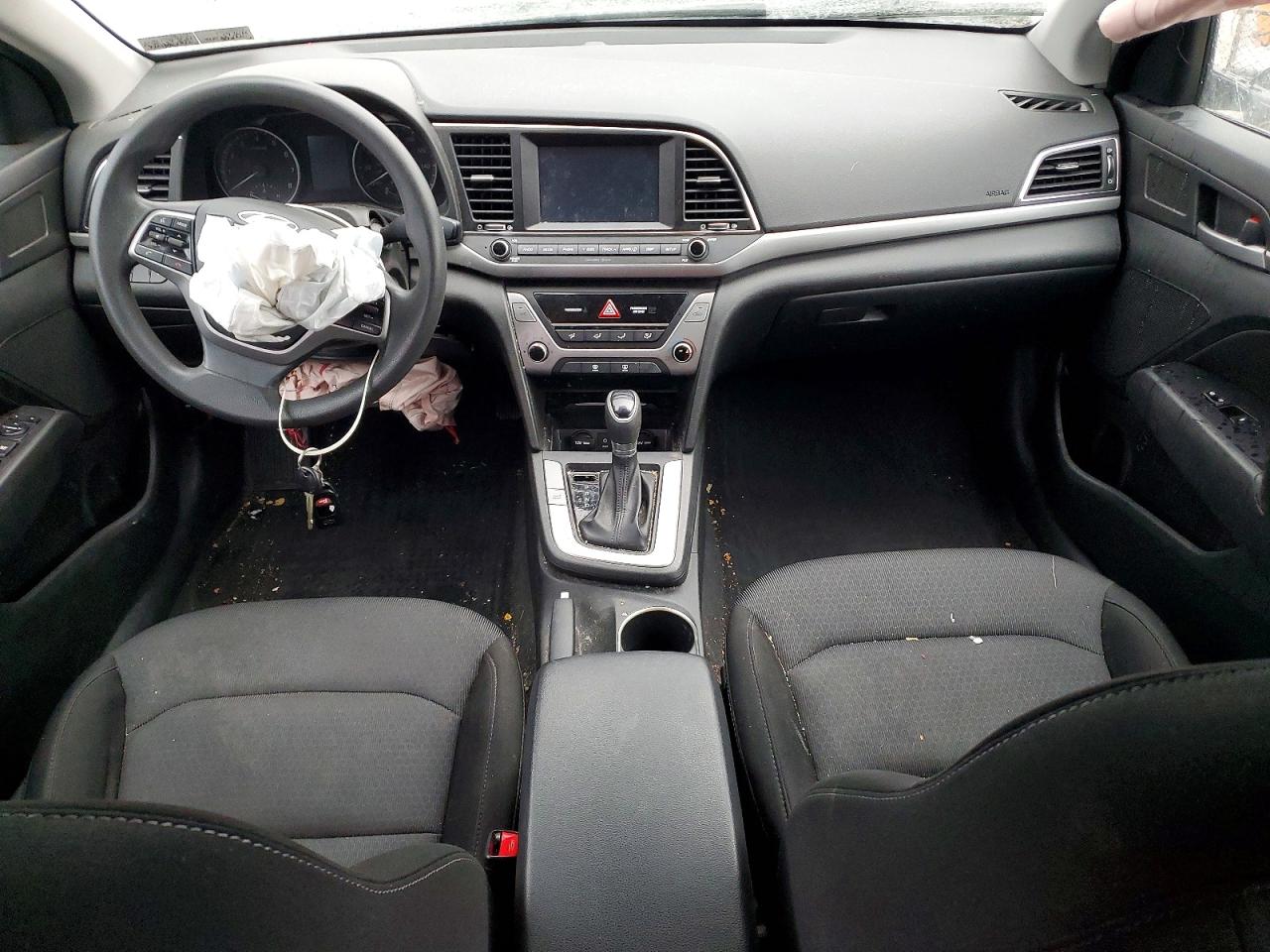 2018 HYUNDAI ELANTRA SEL photo 8