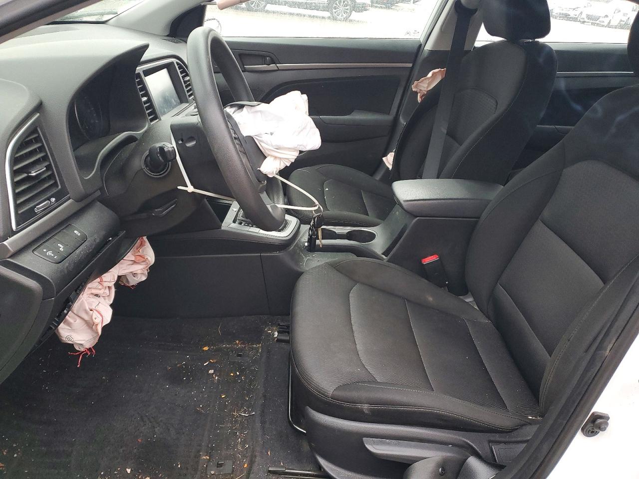 2018 HYUNDAI ELANTRA SEL photo 7