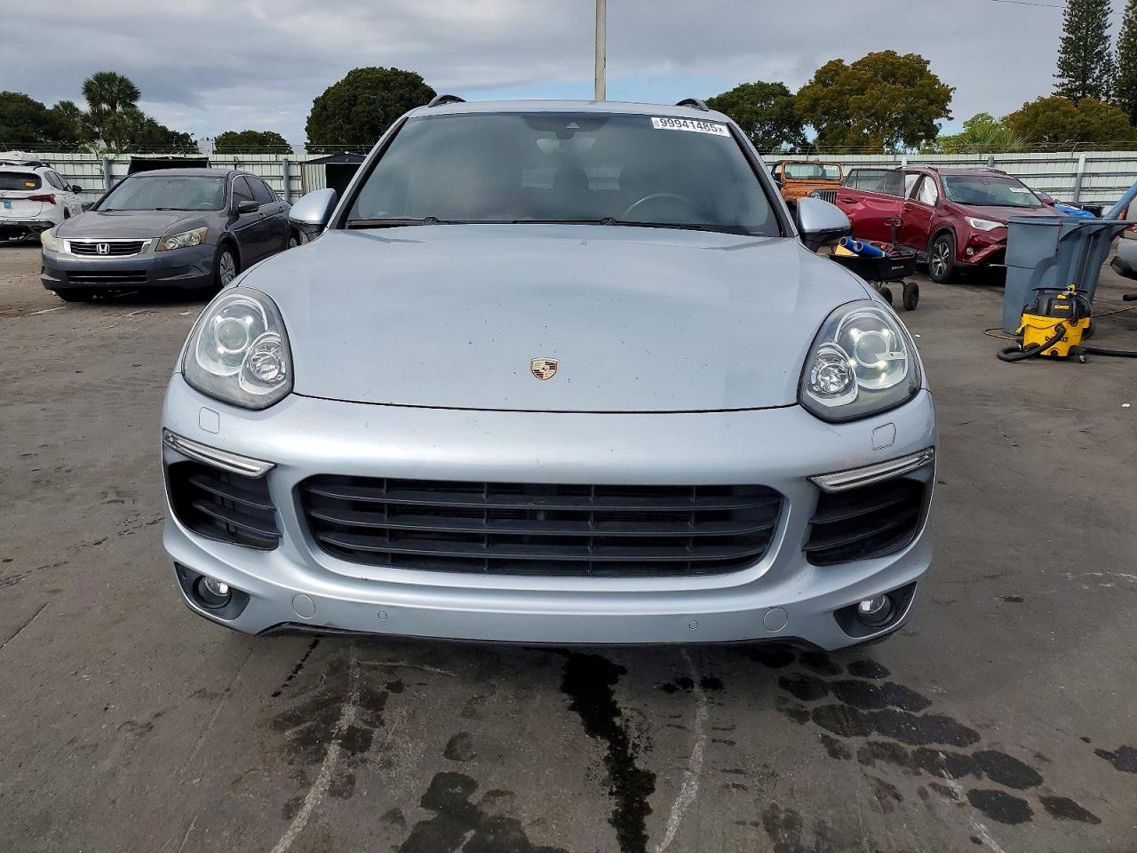 2017 PORSCHE CAYENNE photo 5
