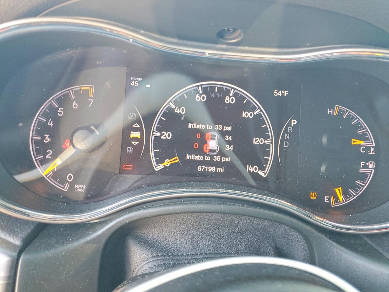 2020 JEEP GRAND CHEROKEE LAREDO photo 9