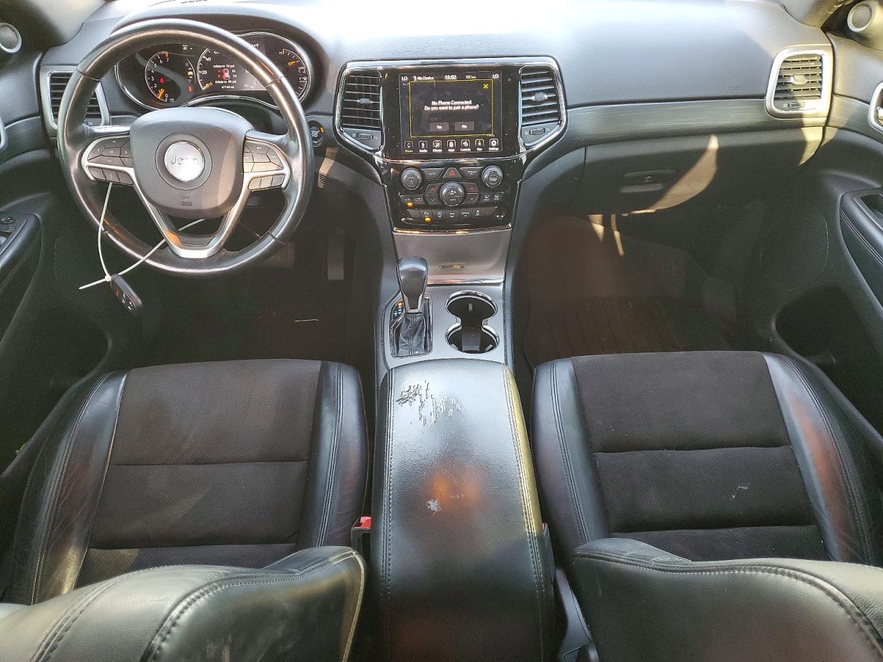 2020 JEEP GRAND CHEROKEE LAREDO photo 8
