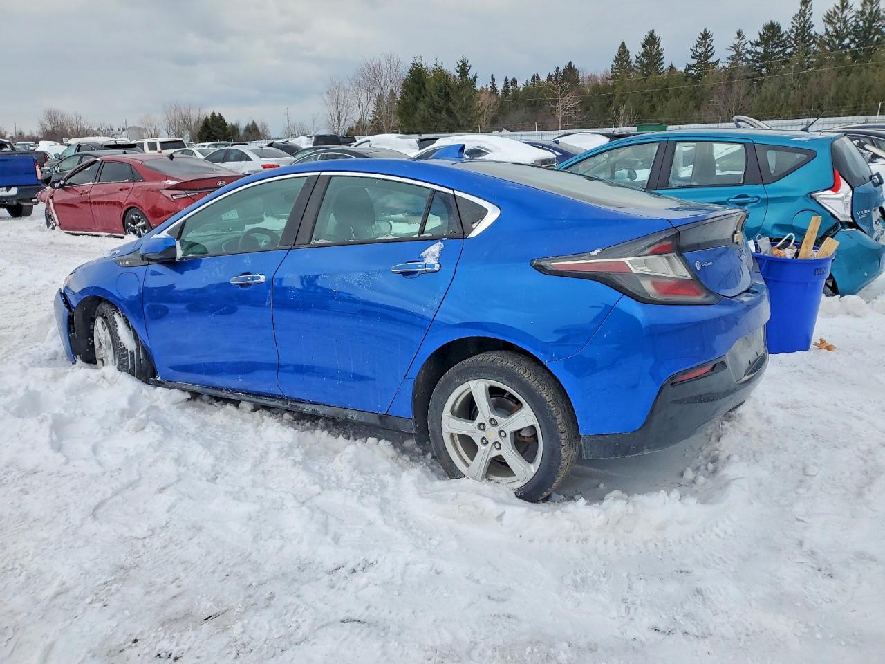2017 CHEVROLET VOLT LT photo 2