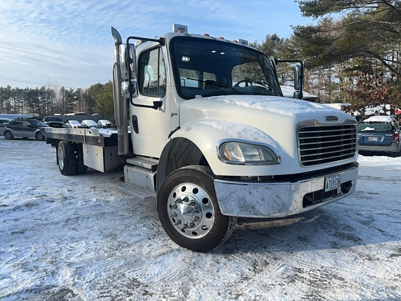 2013 FREIGHTLINER M2