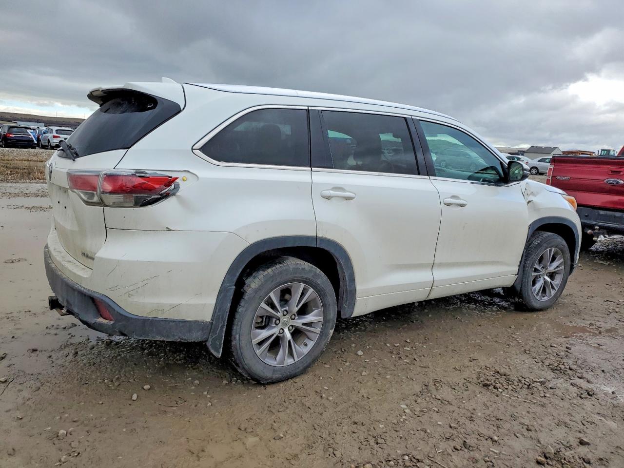 2014 TOYOTA HIGHLANDER XLE photo 3