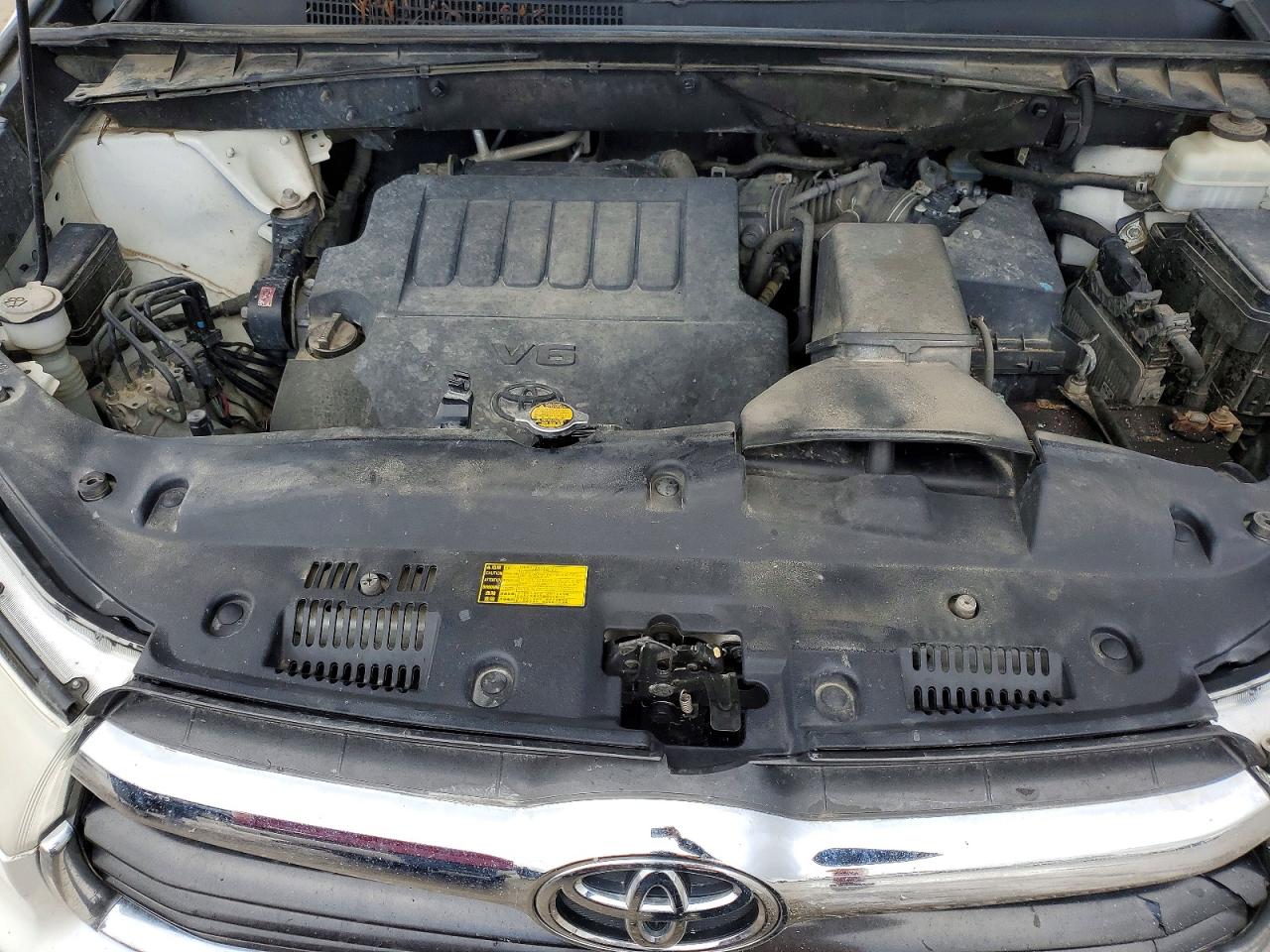 2014 TOYOTA HIGHLANDER XLE photo 11