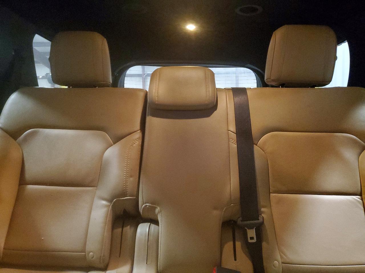 2017 FORD EXPLORER XLT photo 10