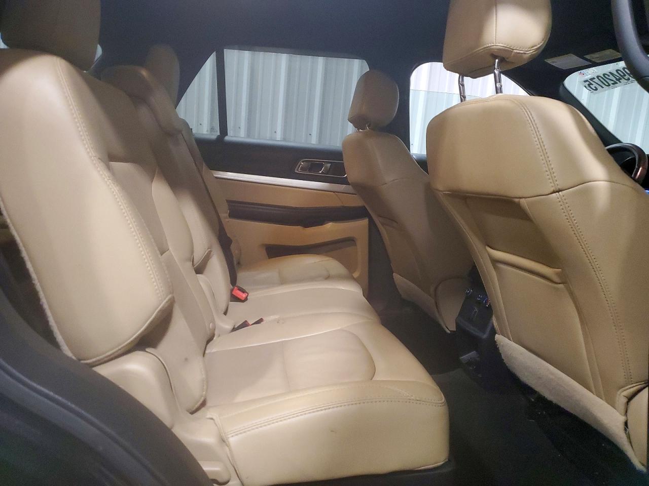 2017 FORD EXPLORER XLT photo 11