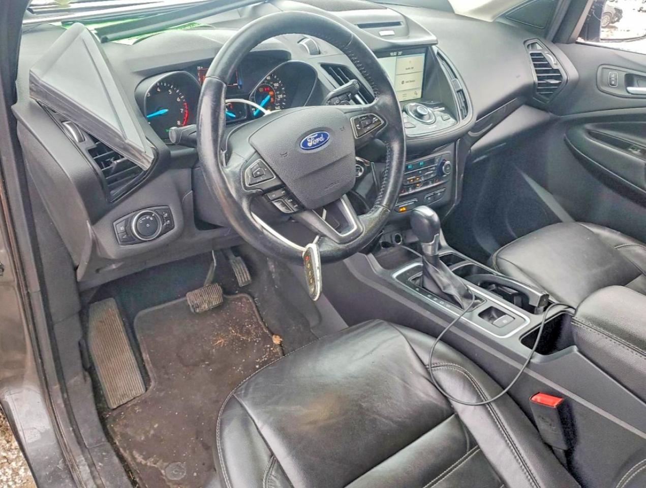 2017 FORD ESCAPE TITANIUM photo 8