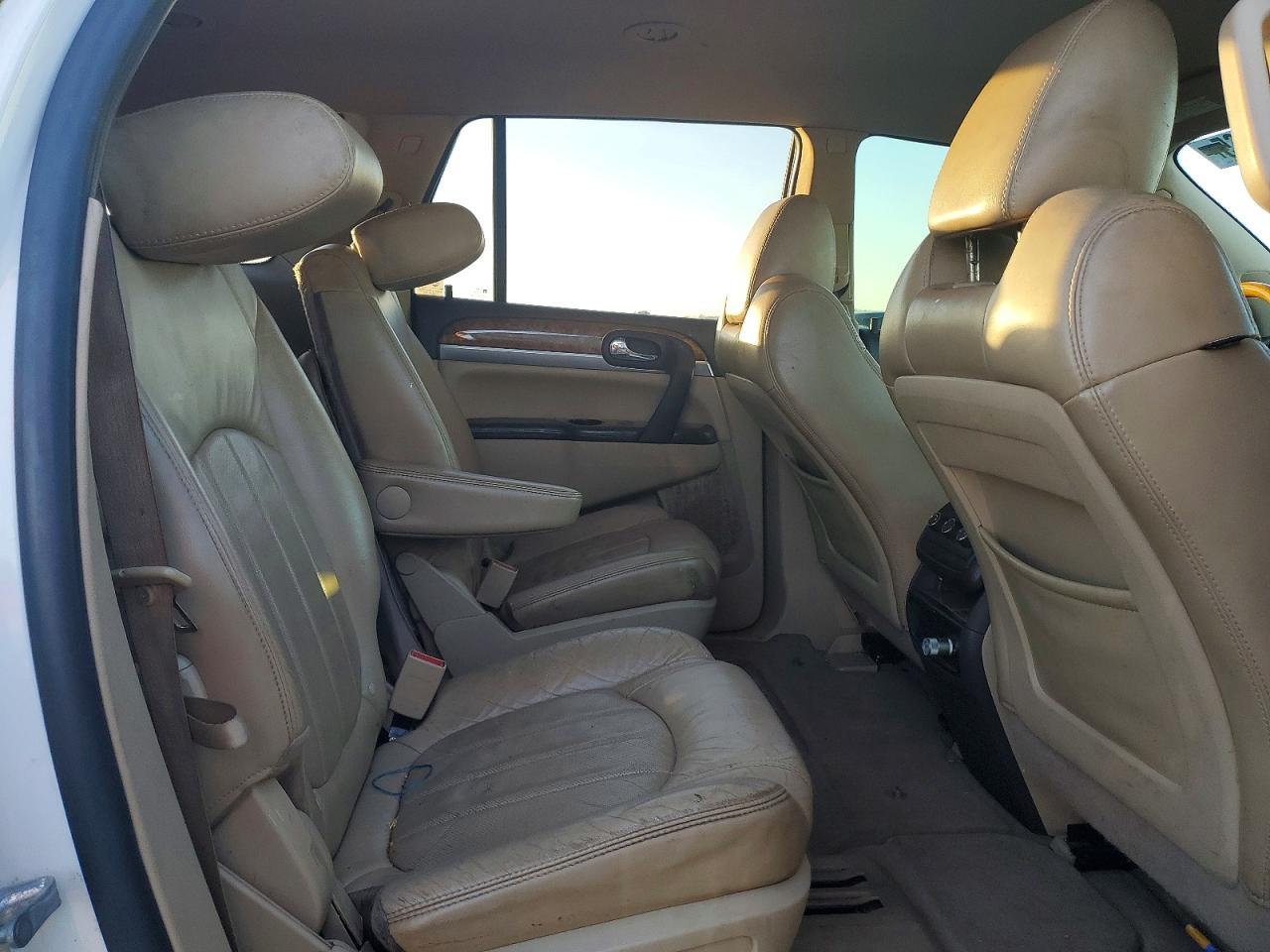2011 BUICK ENCLAVE CXL photo 10