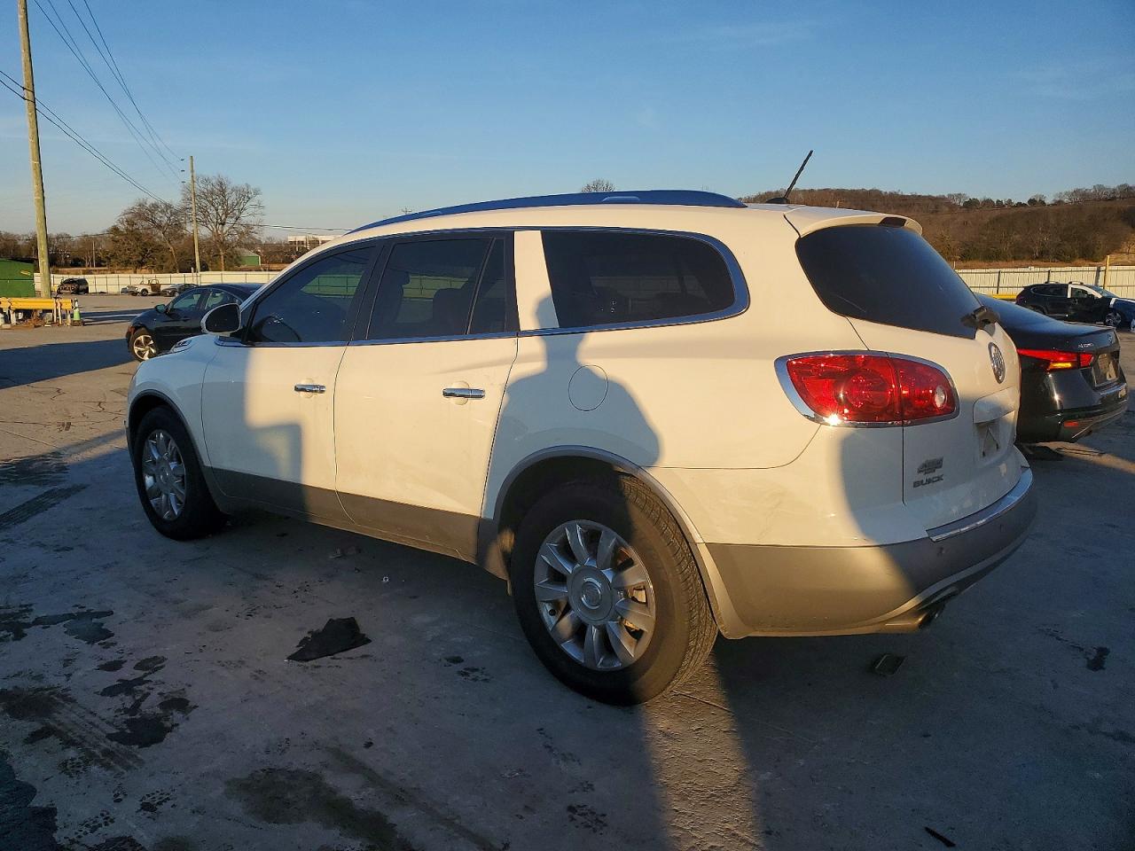 2011 BUICK ENCLAVE CXL photo 2