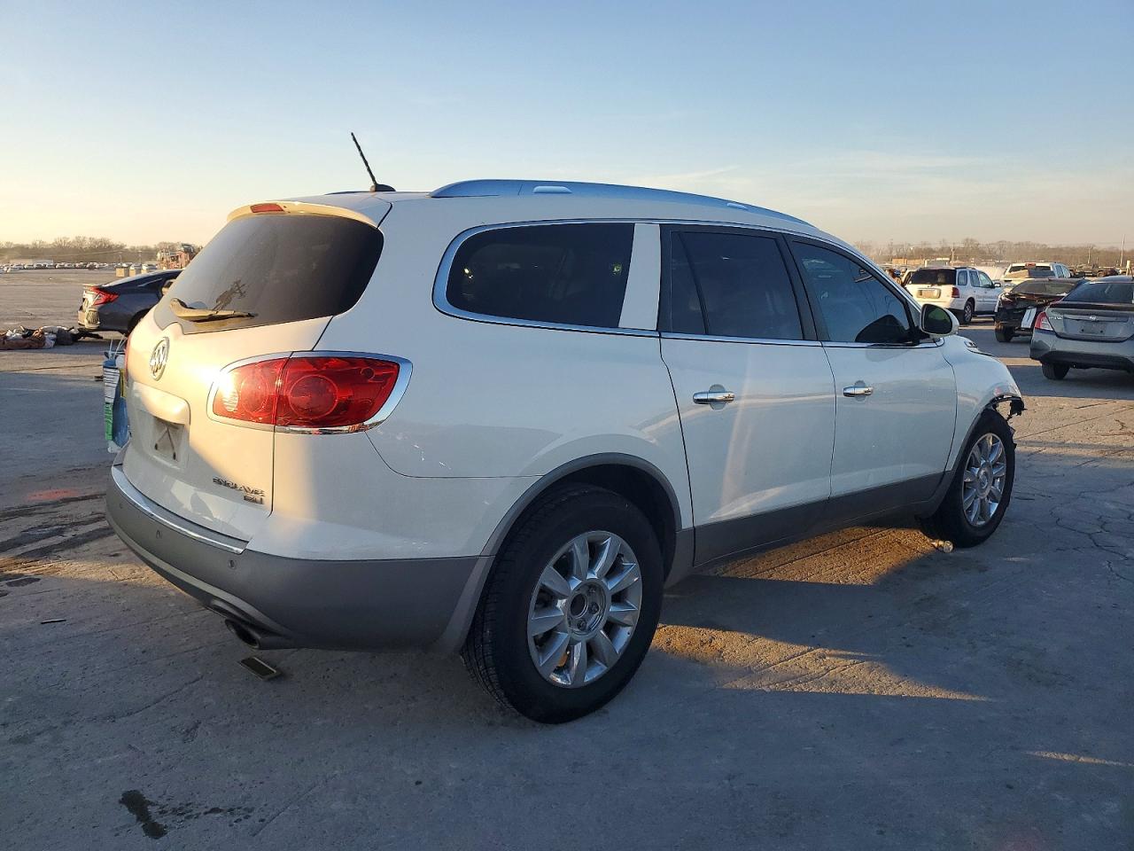 2011 BUICK ENCLAVE CXL photo 3