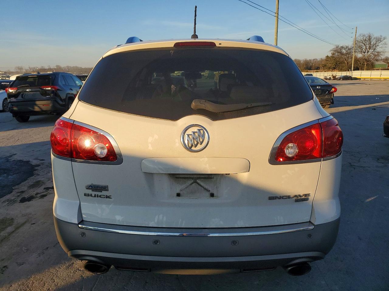 2011 BUICK ENCLAVE CXL photo 6