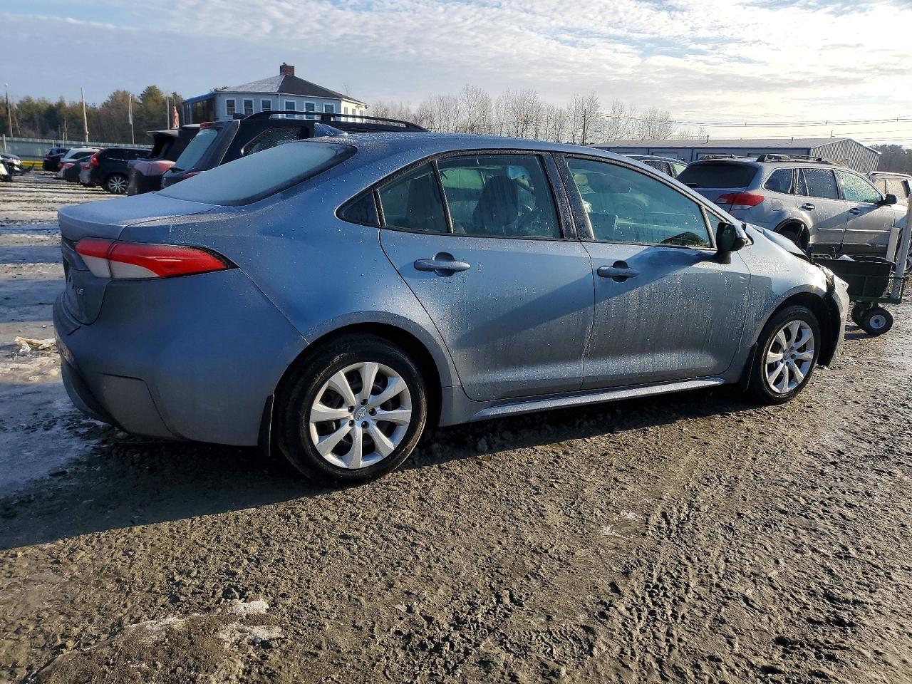 2020 TOYOTA COROLLA LE photo 3