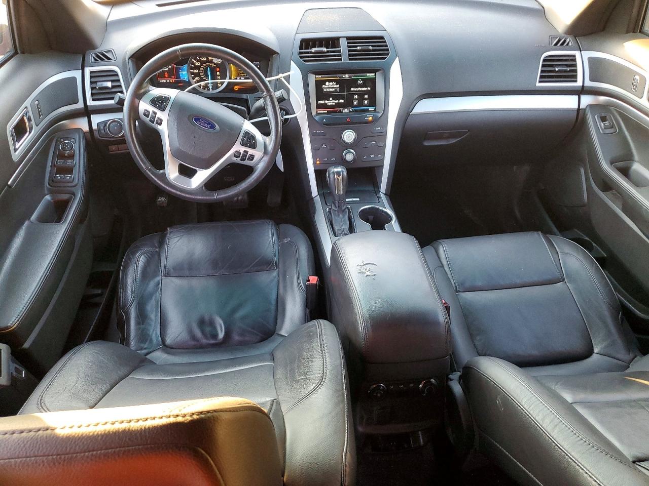 2014 FORD EXPLORER XLT photo 8
