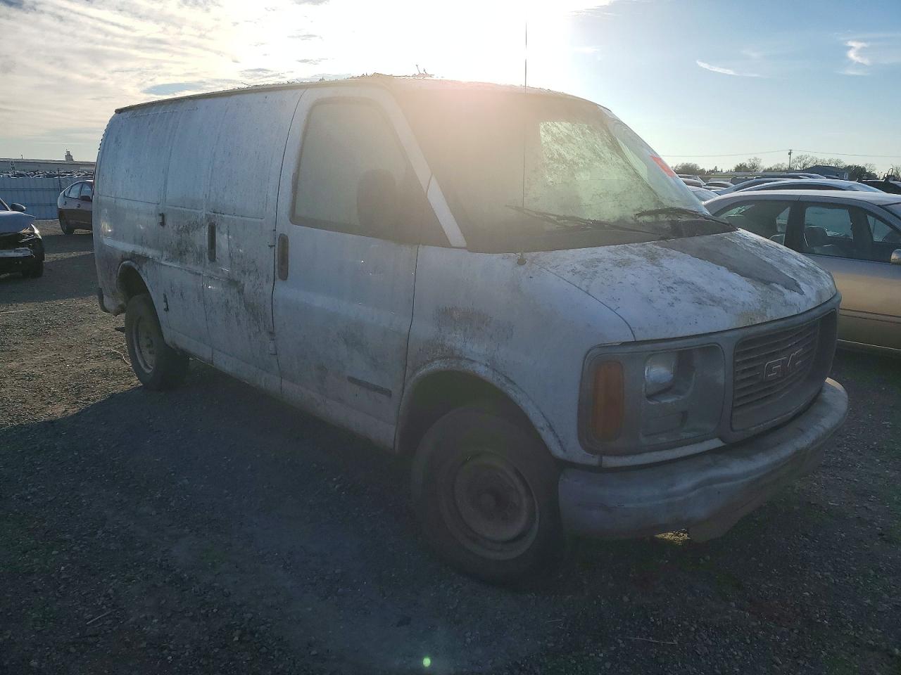 1997 GMC SAVANA G2500 photo 4