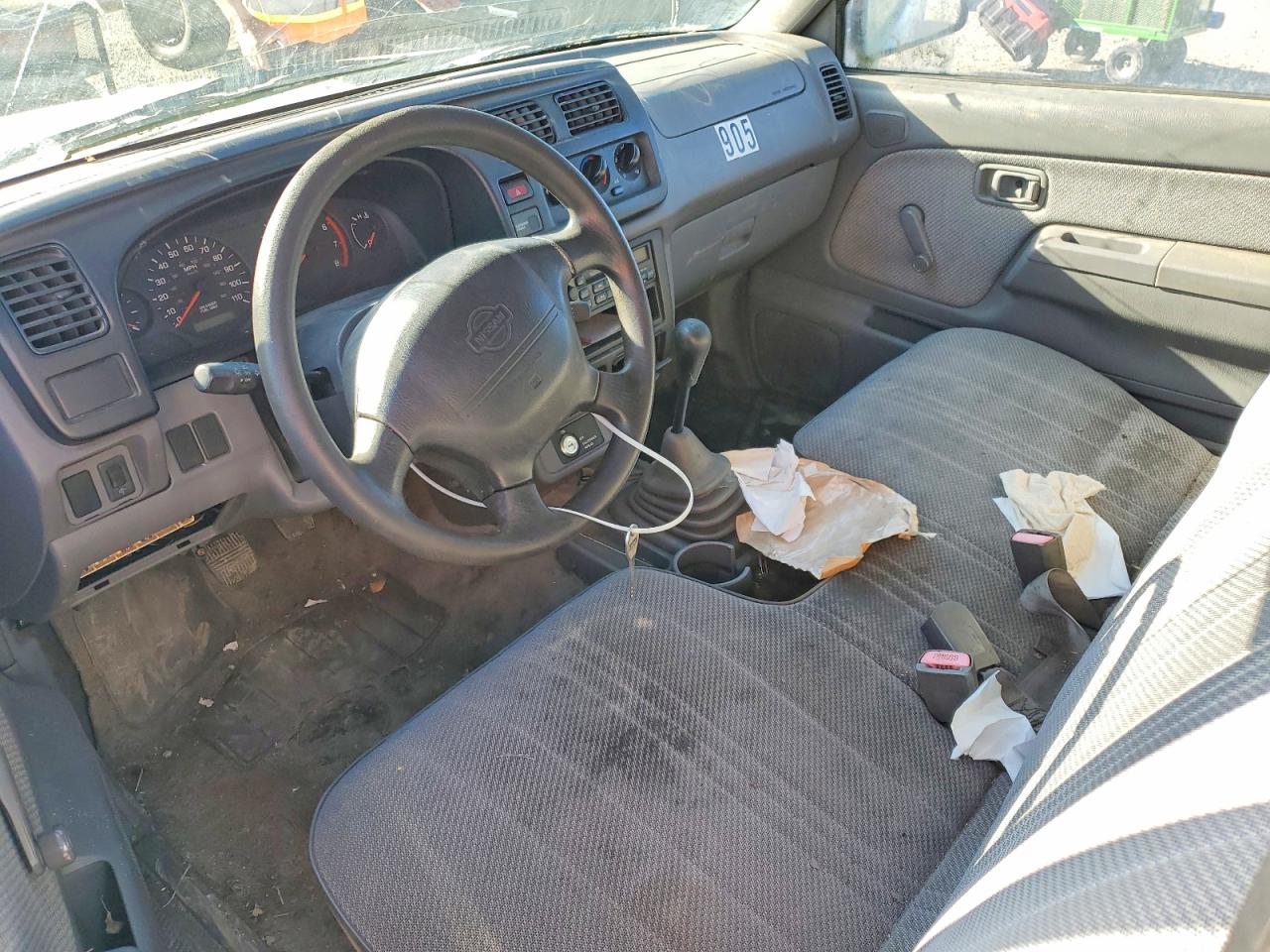 2000 NISSAN FRONTIER XE photo 8