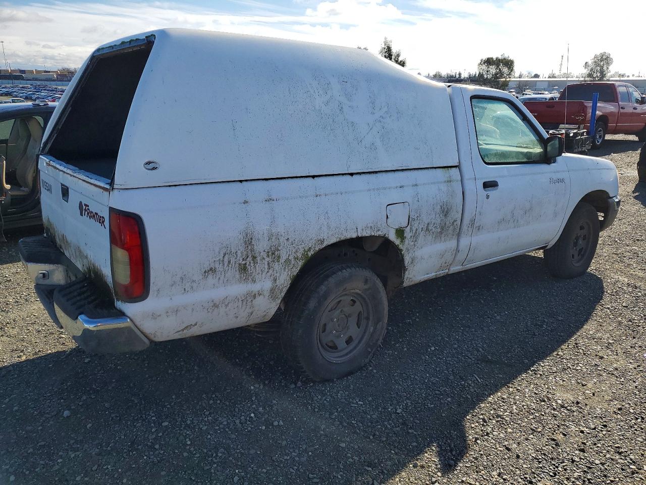 2000 NISSAN FRONTIER XE photo 3