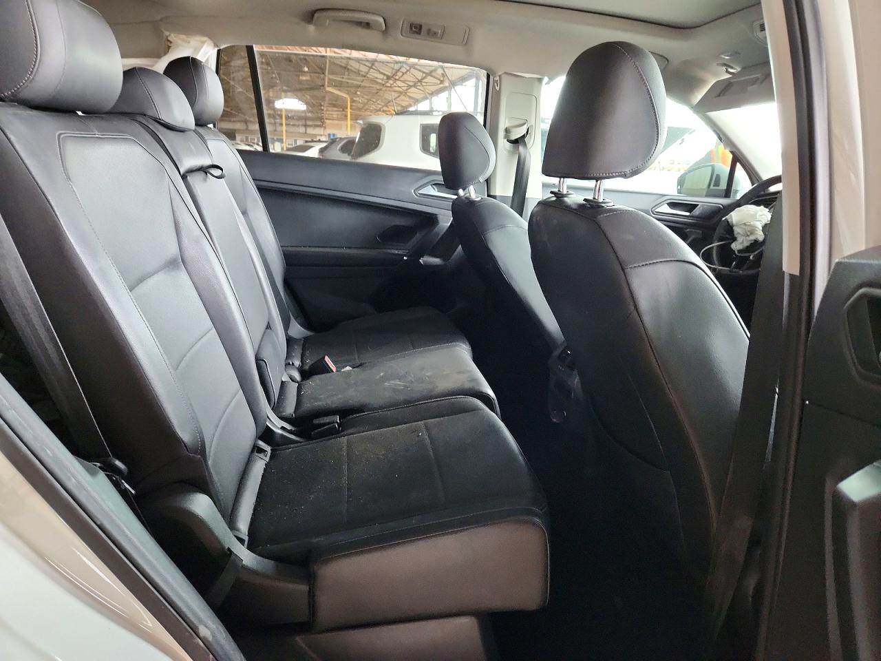 2020 VOLKSWAGEN TIGUAN SE photo 11