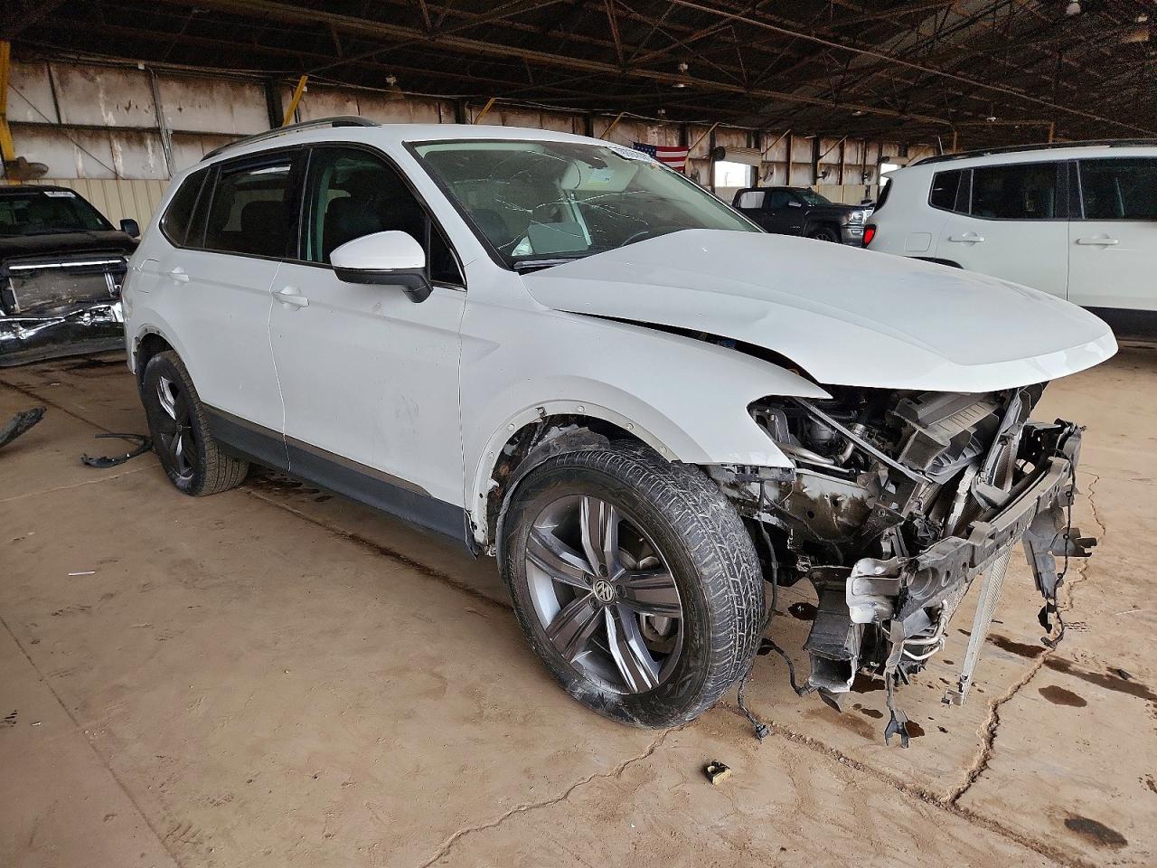 2020 VOLKSWAGEN TIGUAN SE photo 4
