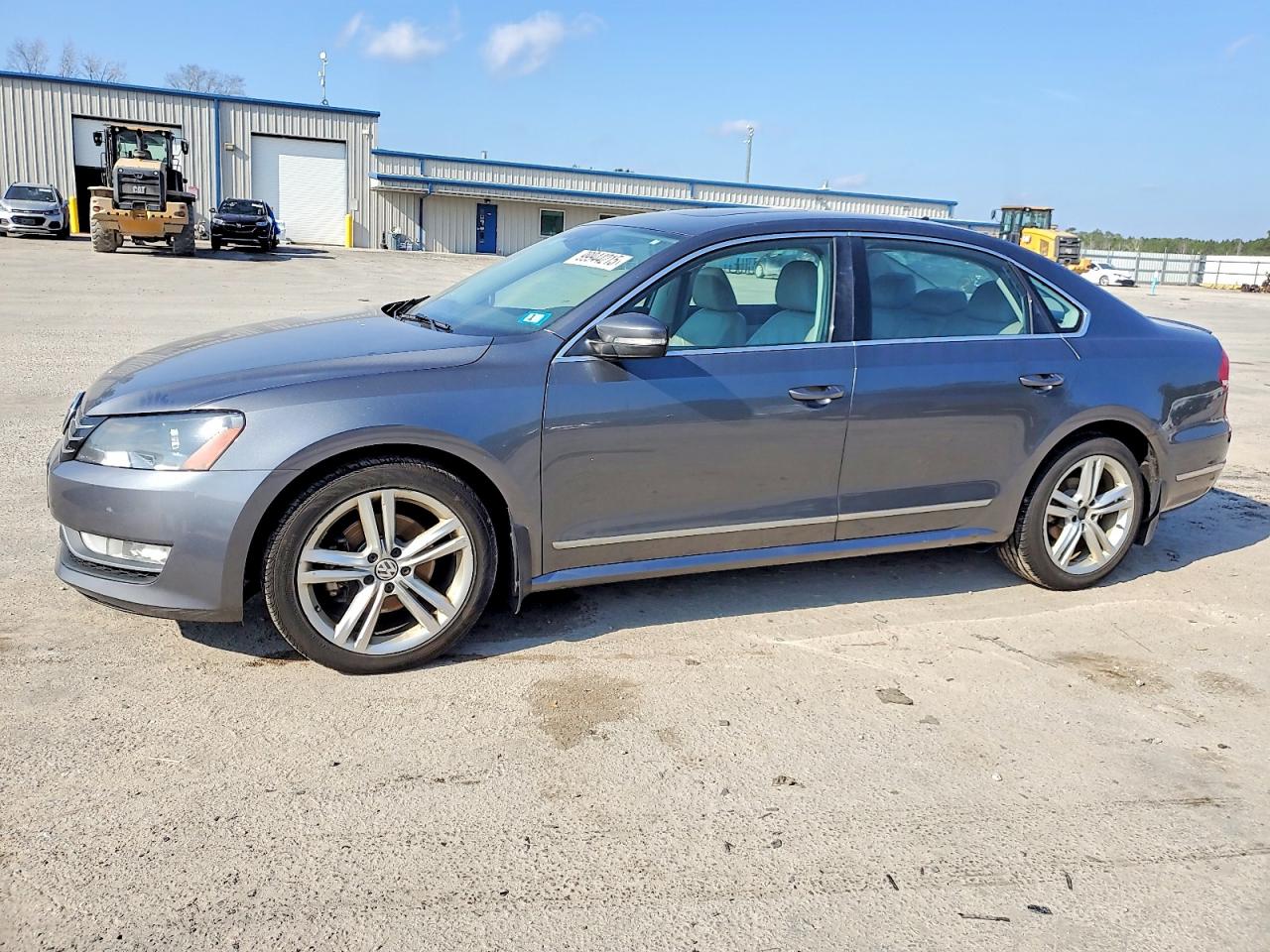 2015 VOLKSWAGEN PASSAT