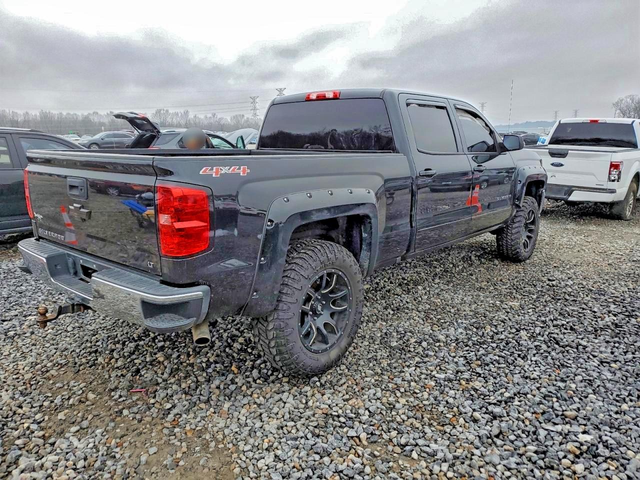2017 CHEVROLET SILVERADO K1500 LT photo 3