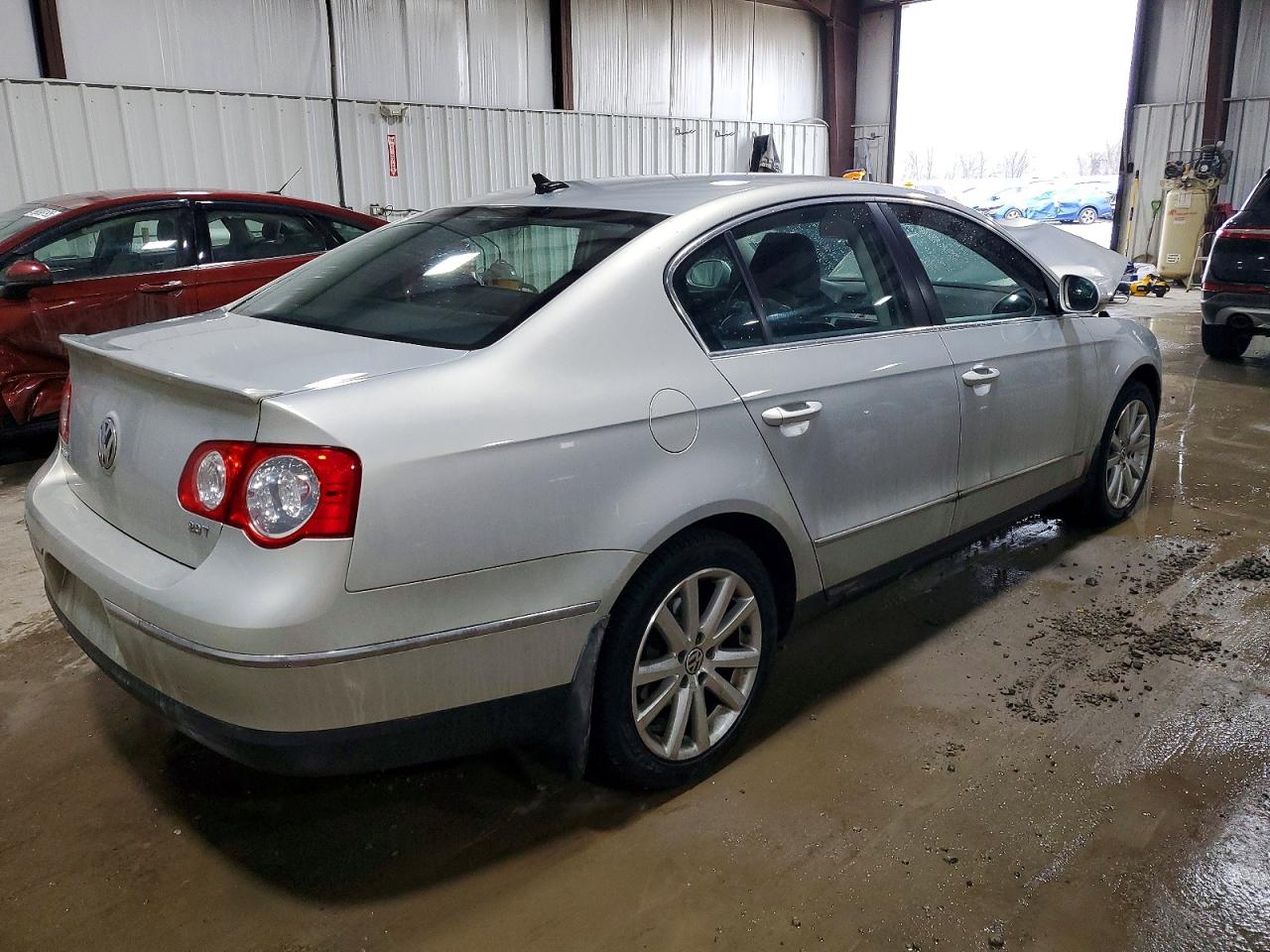 2010 VOLKSWAGEN PASSAT KOMFORT photo 3