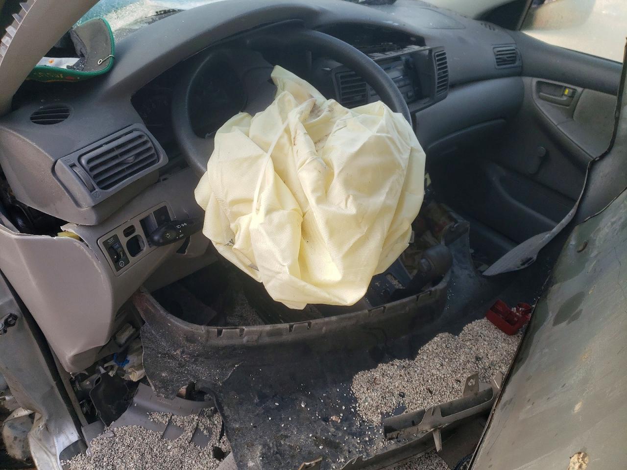 2005 TOYOTA COROLLA CE photo 8