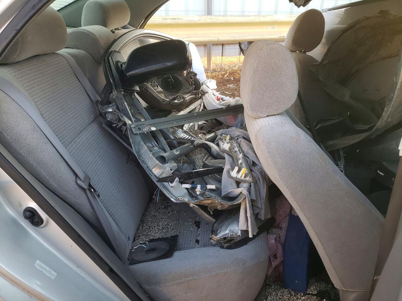 2005 TOYOTA COROLLA CE photo 10