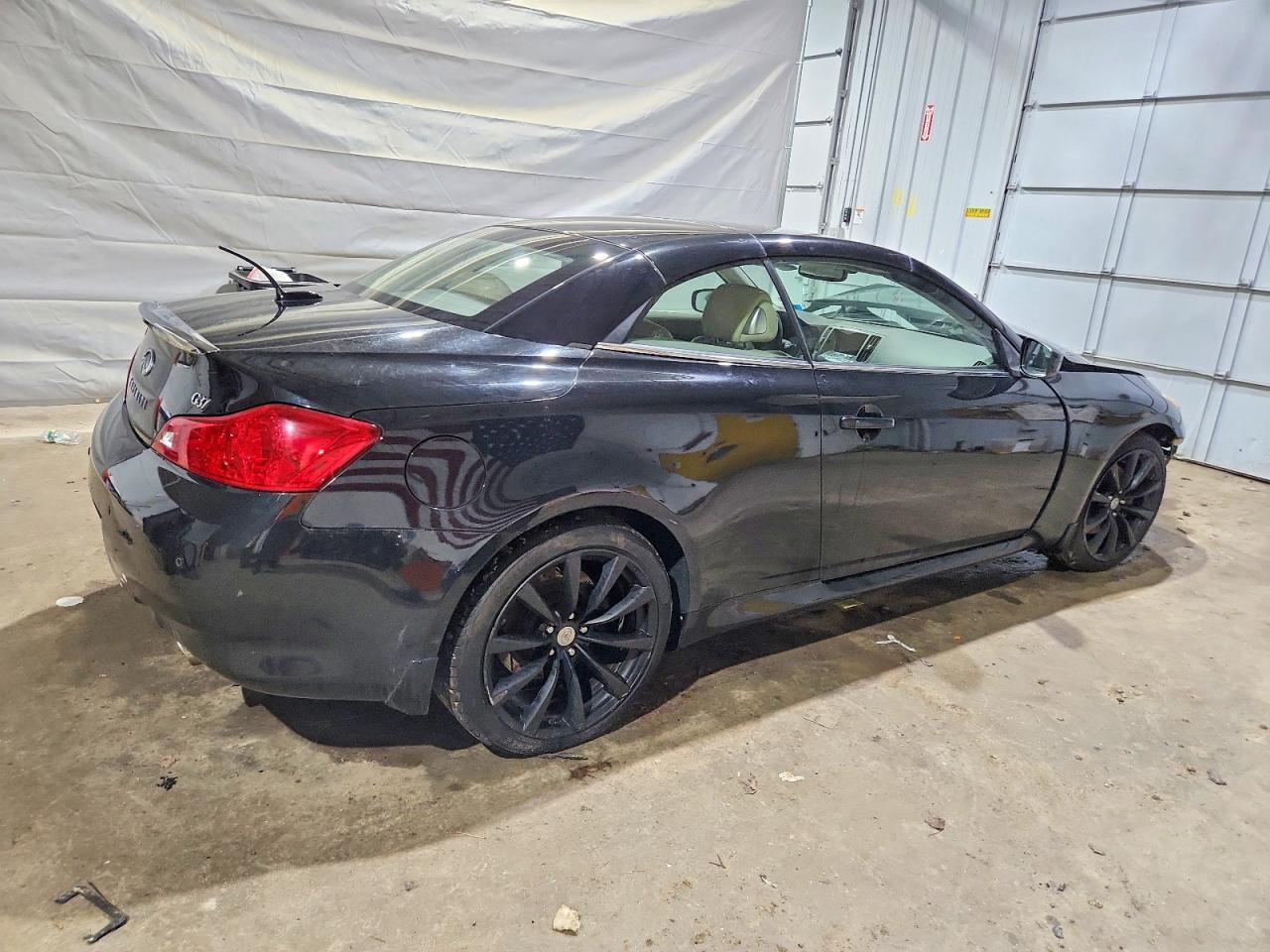 2010 INFINITI G37 BASE photo 3