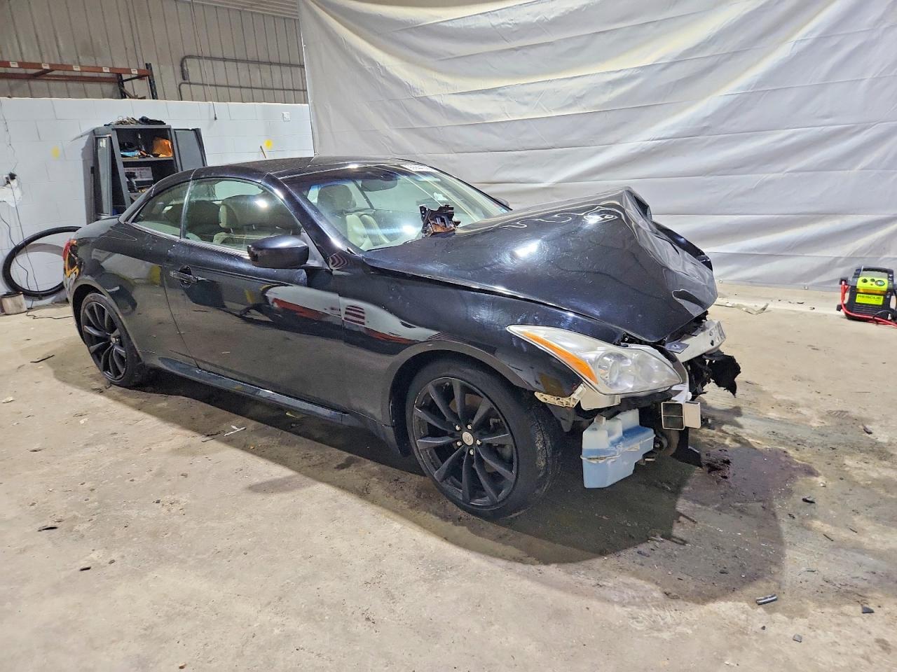 2010 INFINITI G37 BASE photo 4