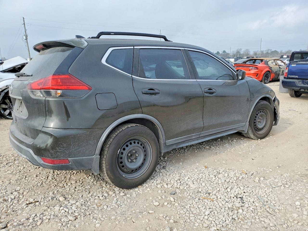 2017 NISSAN ROGUE S photo 3