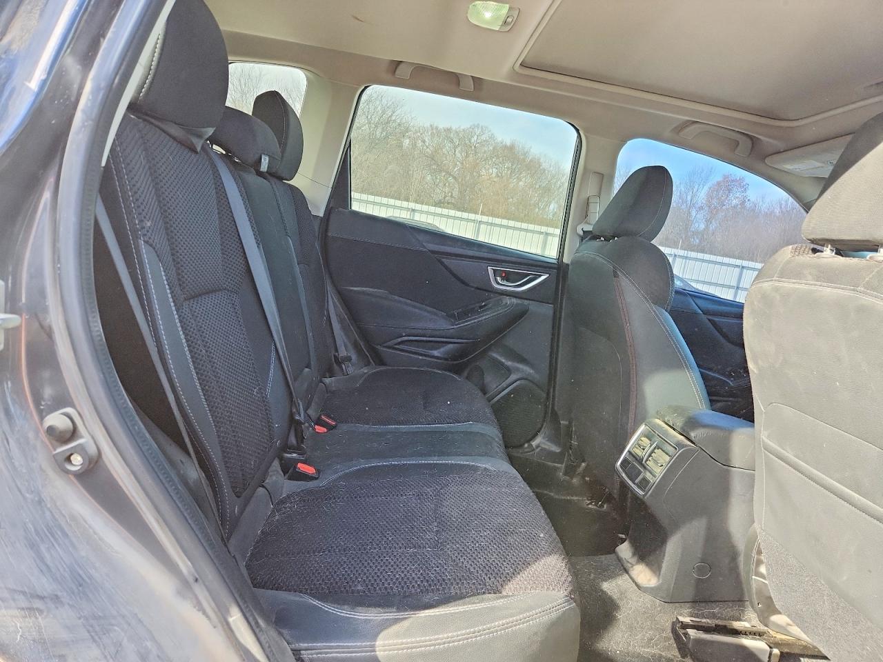 2019 SUBARU FORESTER PREMIUM photo 11