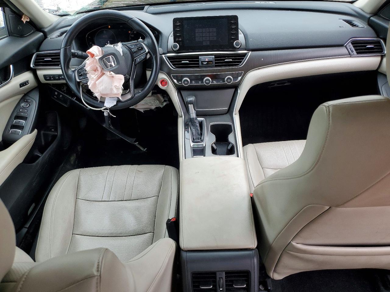 2018 HONDA ACCORD TOURING photo 8