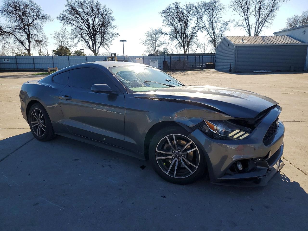 2016 FORD MUSTANG photo 4