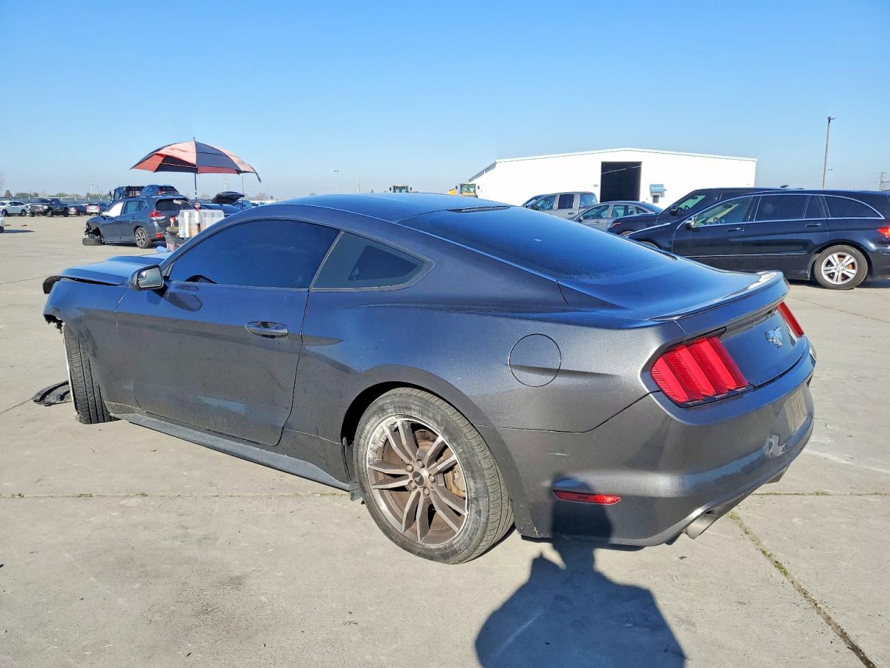 2016 FORD MUSTANG photo 2