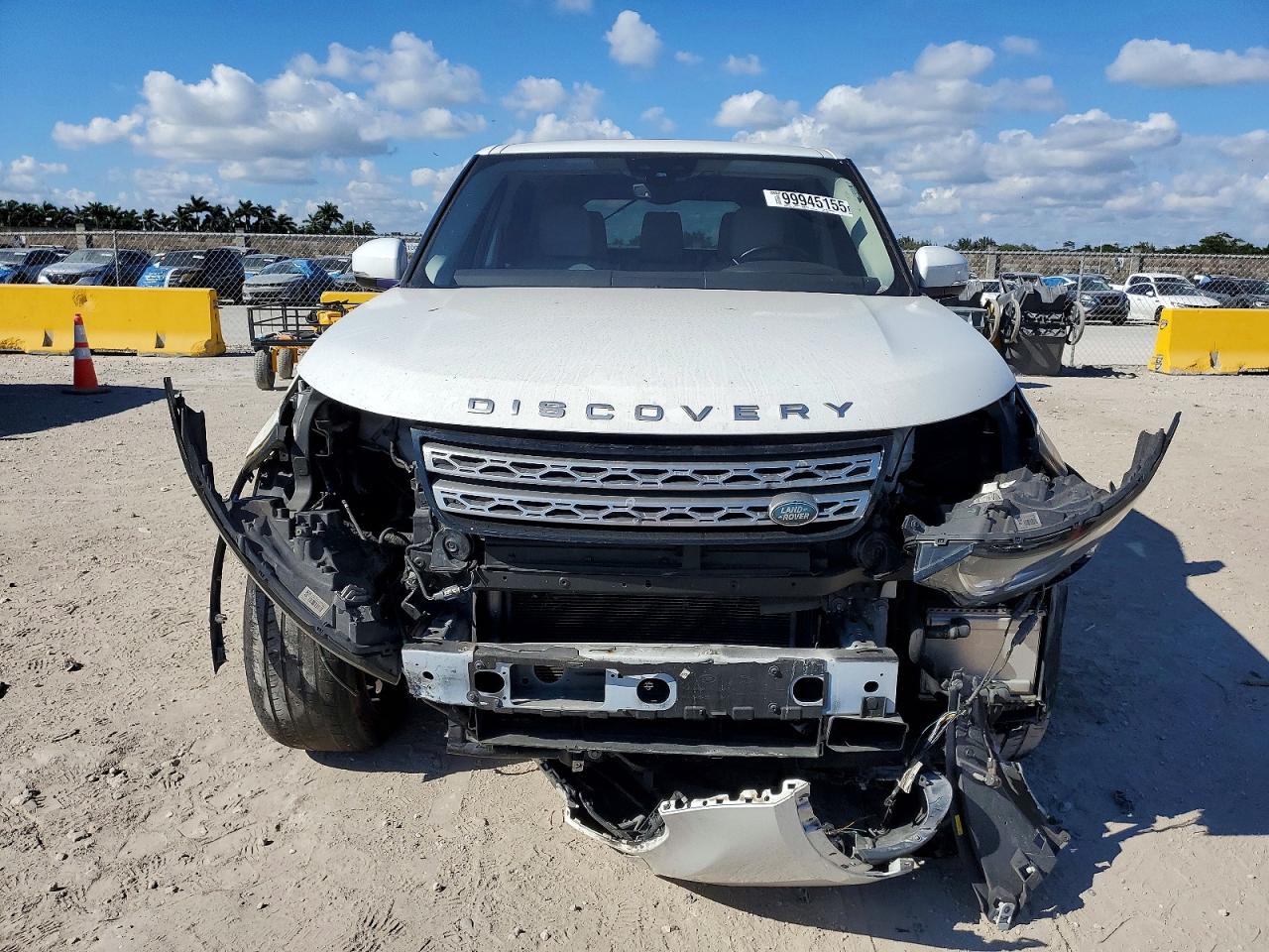 2017 LAND ROVER DISCOVERY HSE photo 5