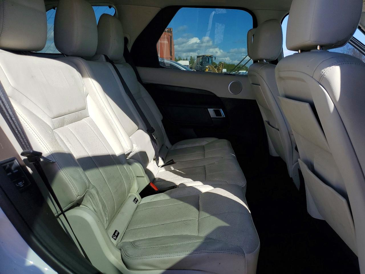 2017 LAND ROVER DISCOVERY HSE photo 11