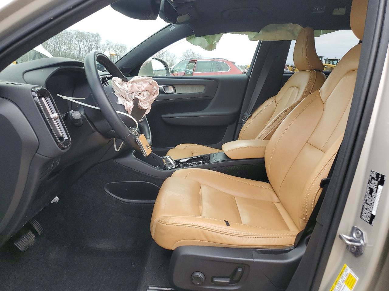2019 VOLVO XC40 T5 INSCRIPTION photo 7