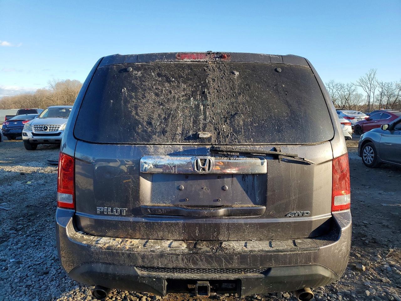2015 HONDA PILOT EX photo 6