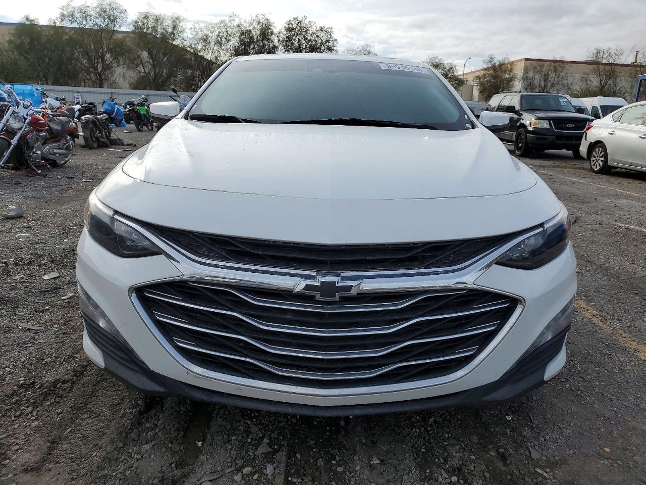 2023 CHEVROLET MALIBU LT photo 5