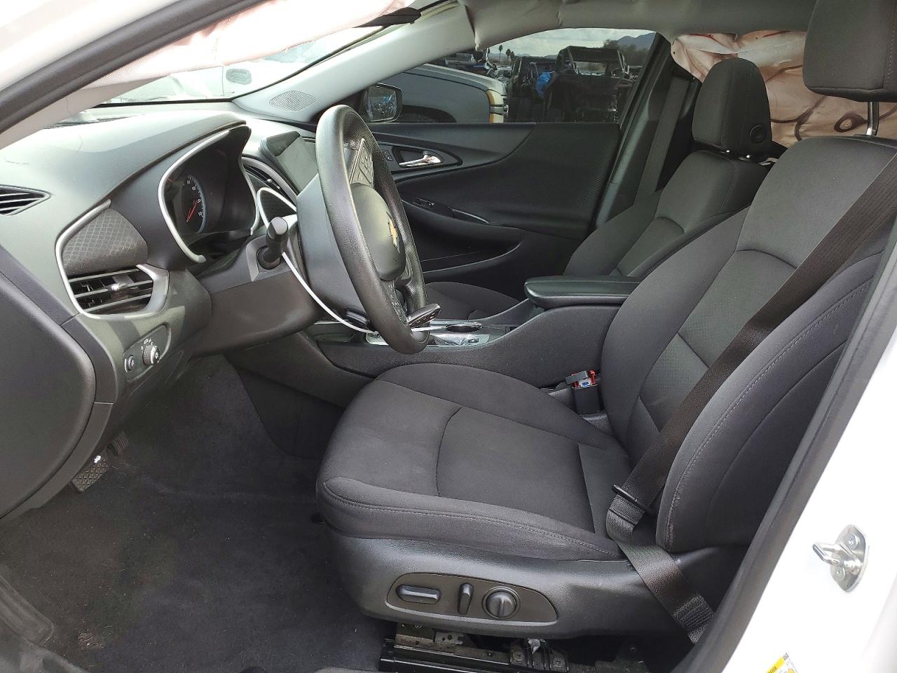 2023 CHEVROLET MALIBU LT photo 7