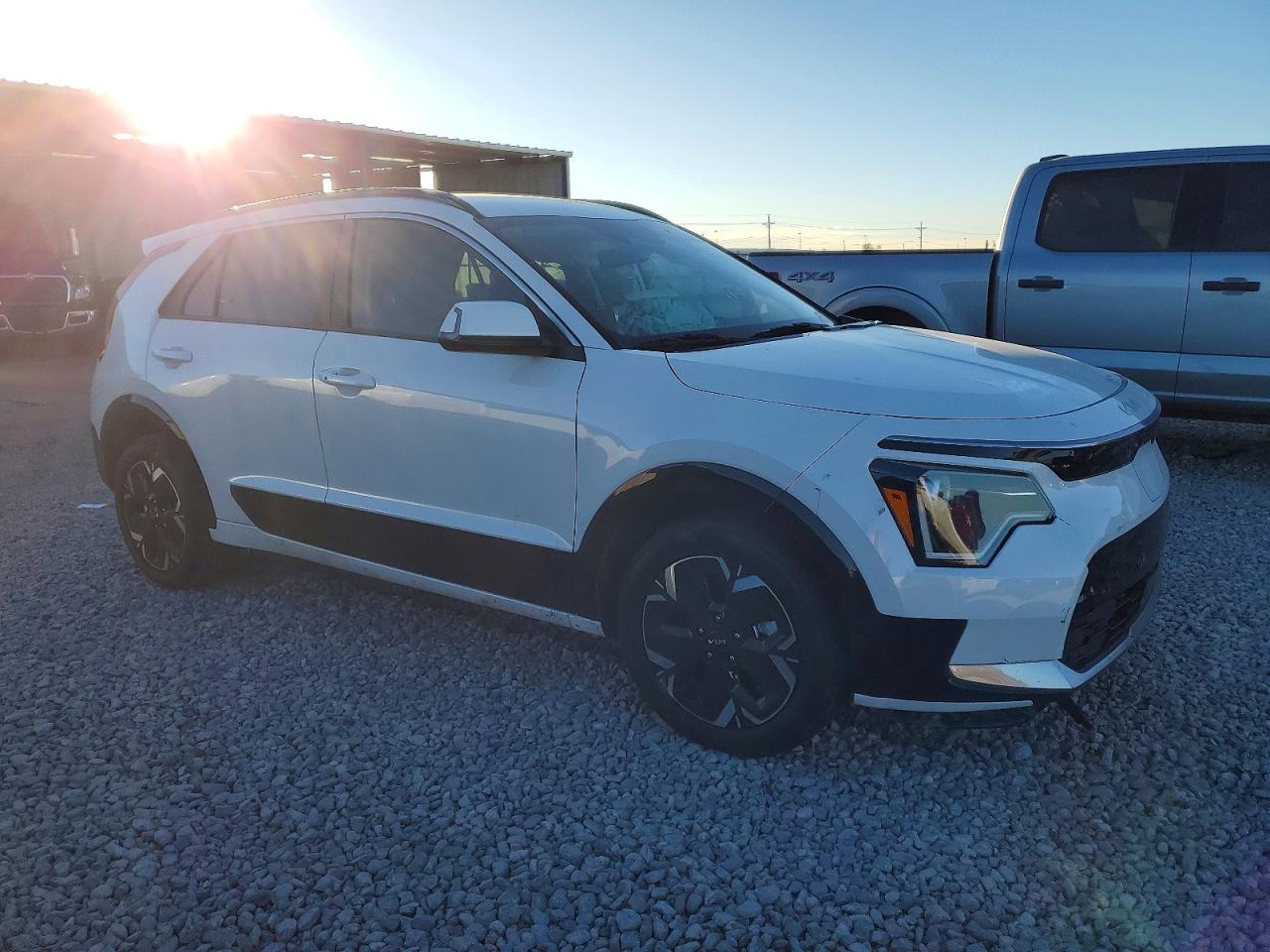 2025 KIA NIRO WIND photo 4