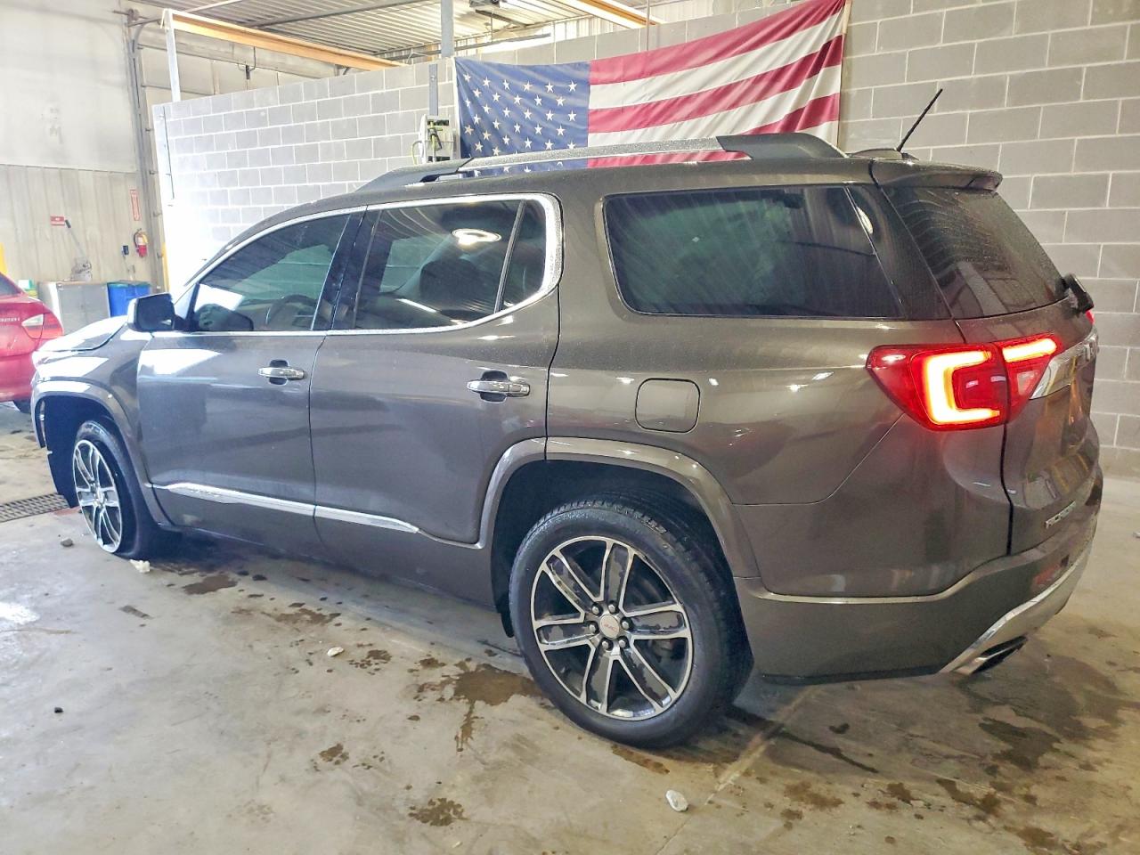 2019 GMC ACADIA DENALI photo 2