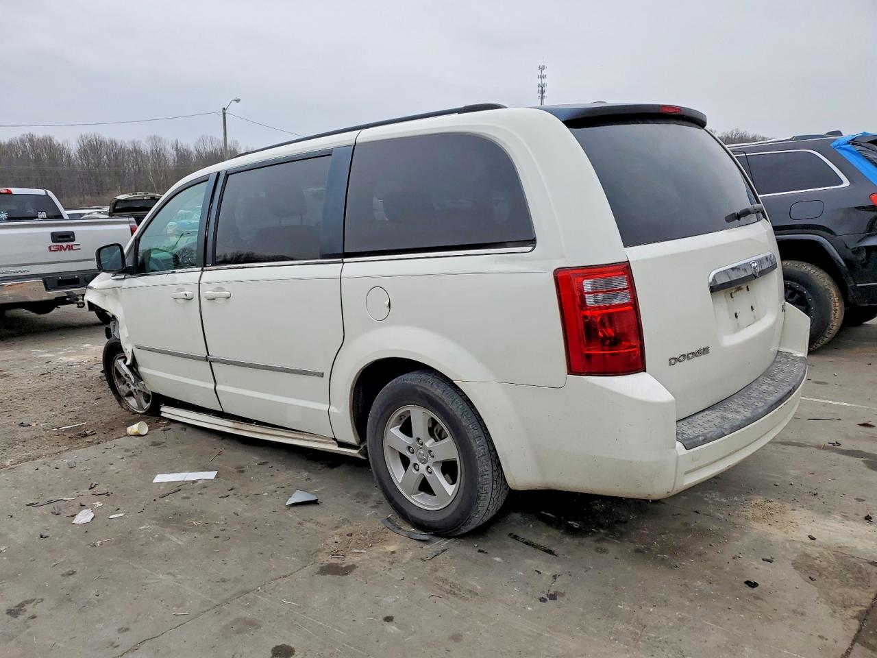 2010 DODGE GRAND CARAVAN SXT photo 2